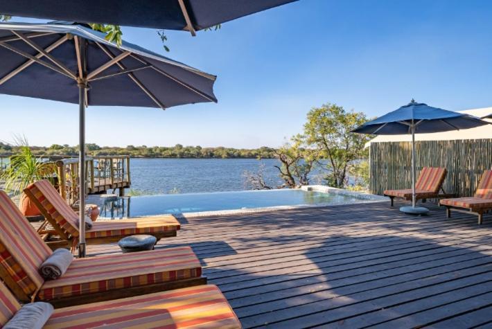 Jackalberry Chobe Hotell Kasane Exteriör bild