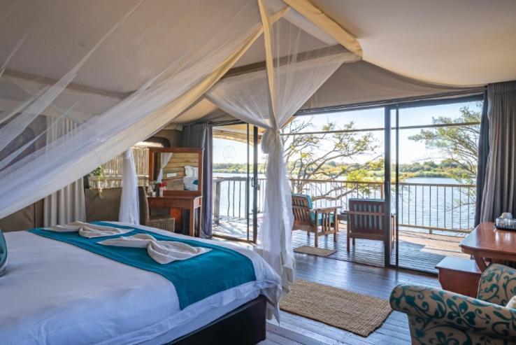 Jackalberry Chobe Hotell Kasane Exteriör bild