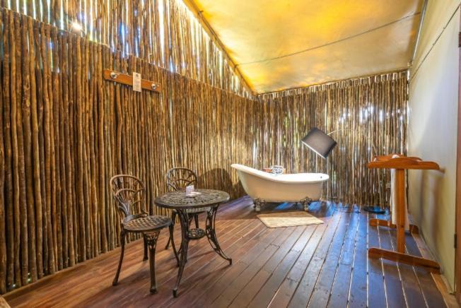 Jackalberry Chobe Hotell Kasane Exteriör bild