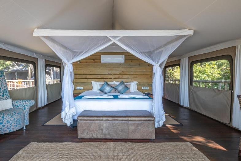 Jackalberry Chobe Hotell Kasane Exteriör bild