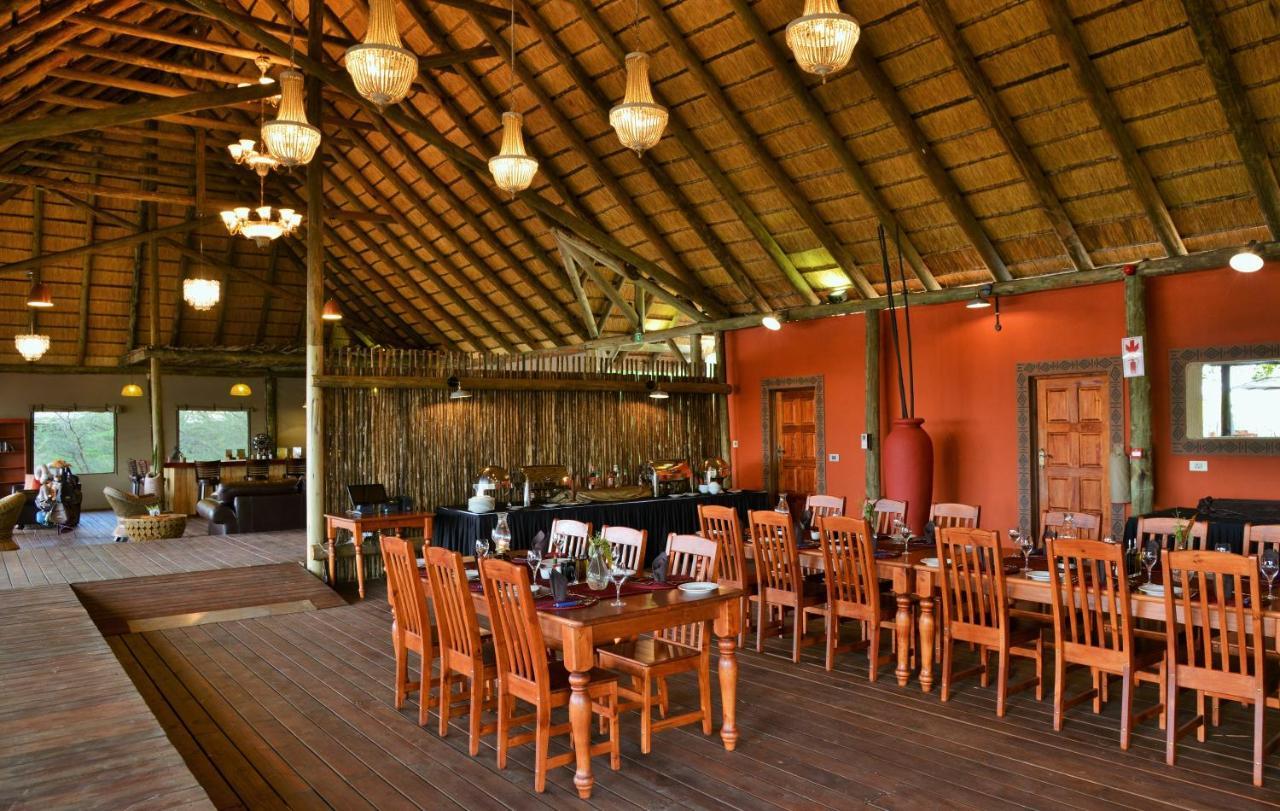 Jackalberry Chobe Hotell Kasane Exteriör bild