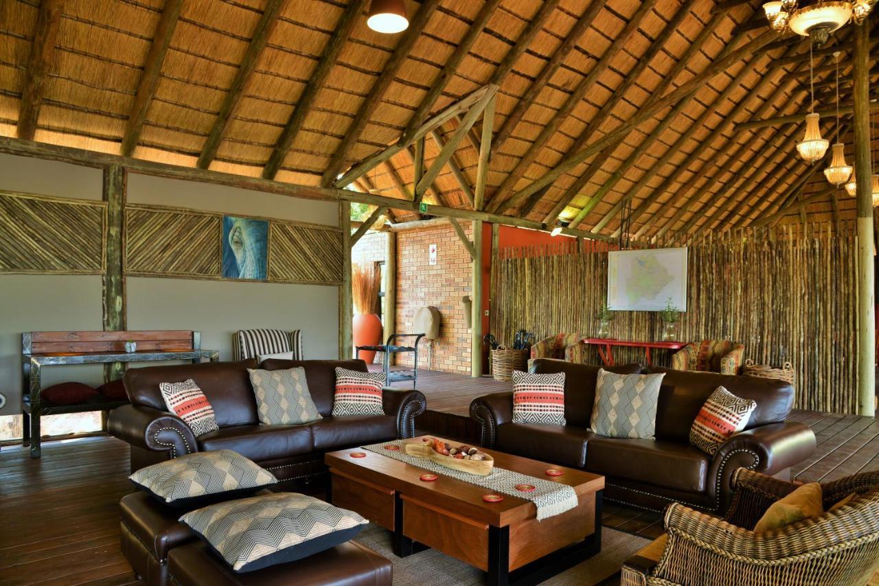 Jackalberry Chobe Hotell Kasane Exteriör bild